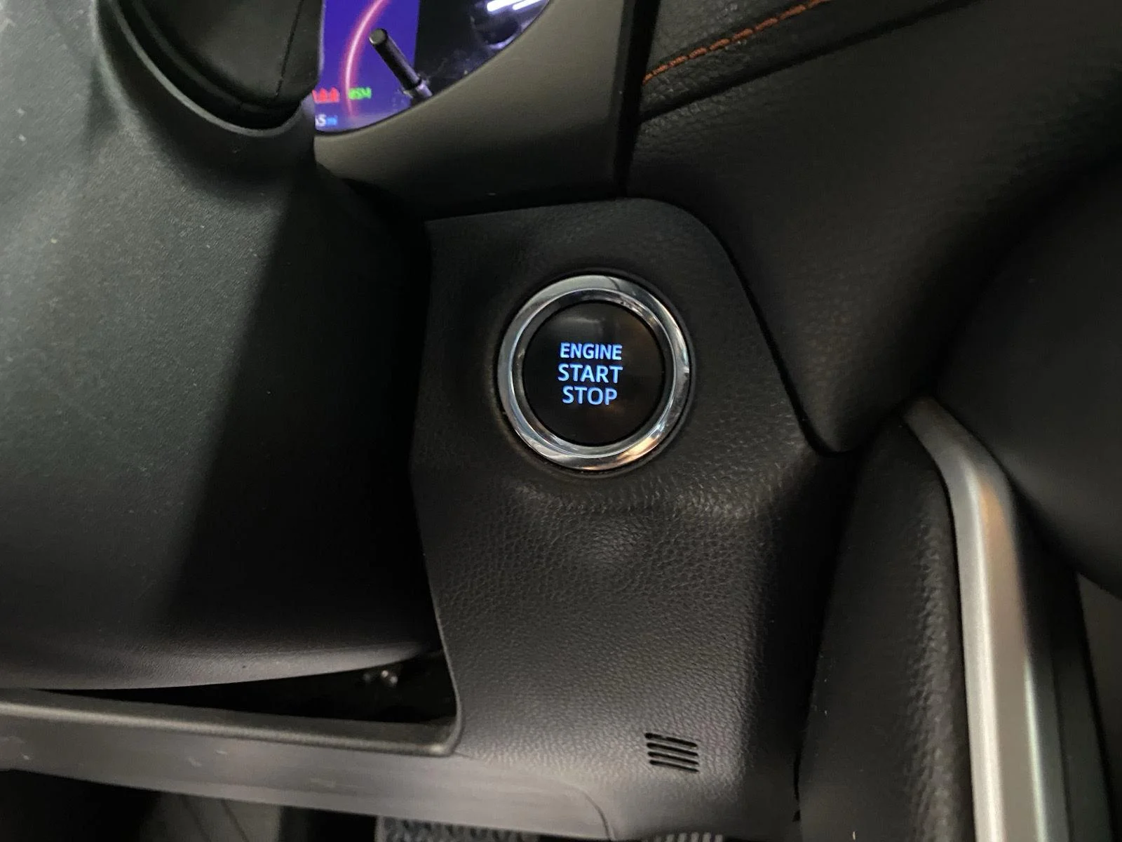 Used 2019 Ruby Flare Pearl Toyota Adventure image 30