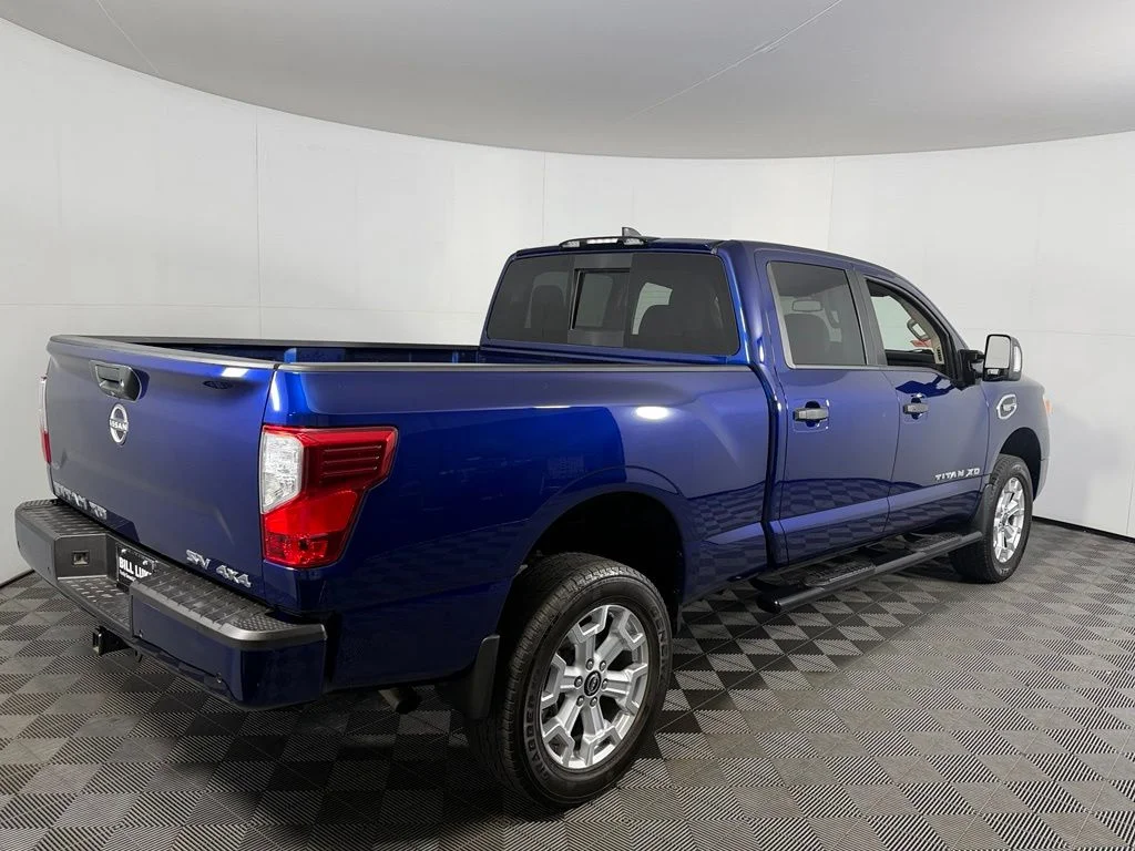 2024 Nissan Titan XD SV - Photo 8