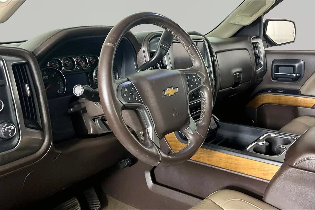 2017 Chevrolet Silverado 1500 LTZ - Photo 16