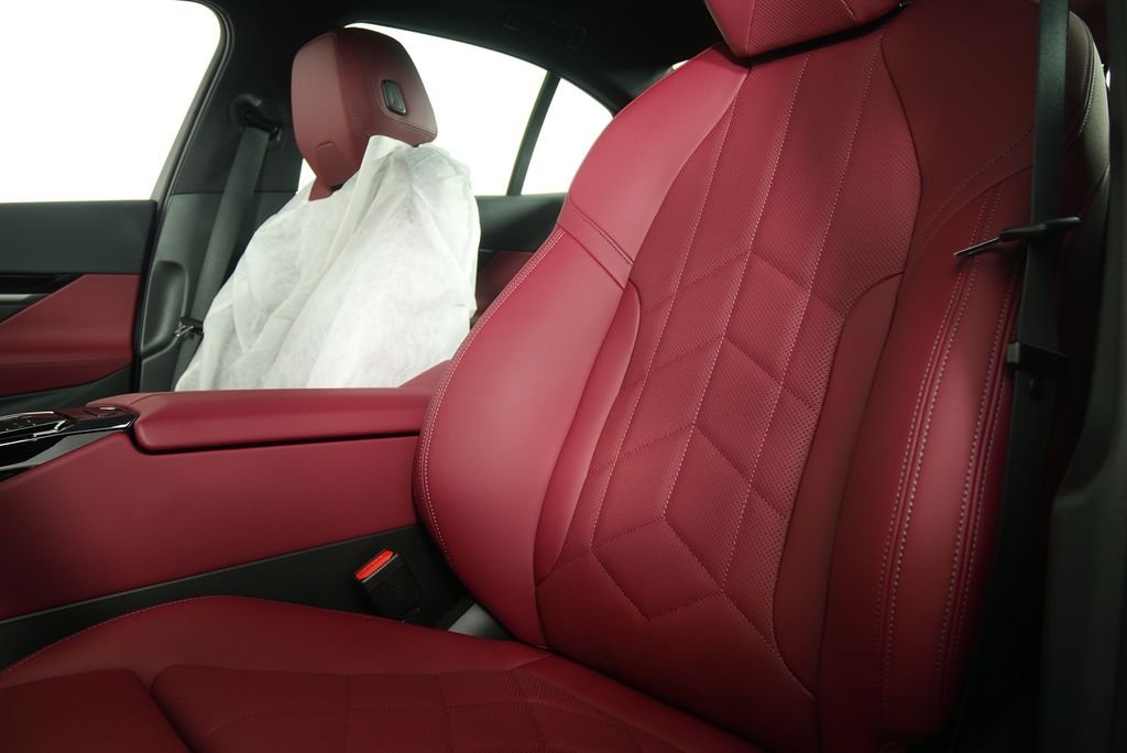 2026 BMW 5 Series 530i - Photo 10