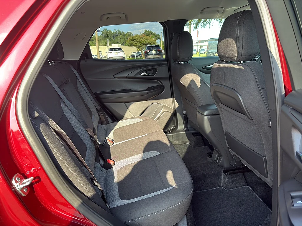 Used 2025 Crimson Metallic Chevrolet  image 17