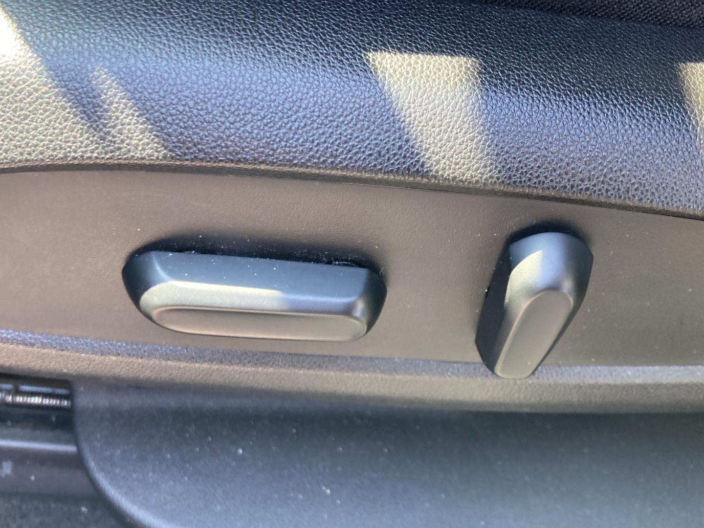 Used 2019  GMC SLE-2 image 14