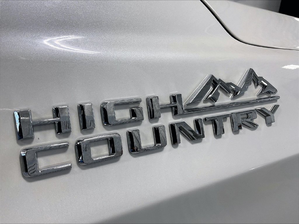 Used 2024 Beige Chevrolet High Country image 30