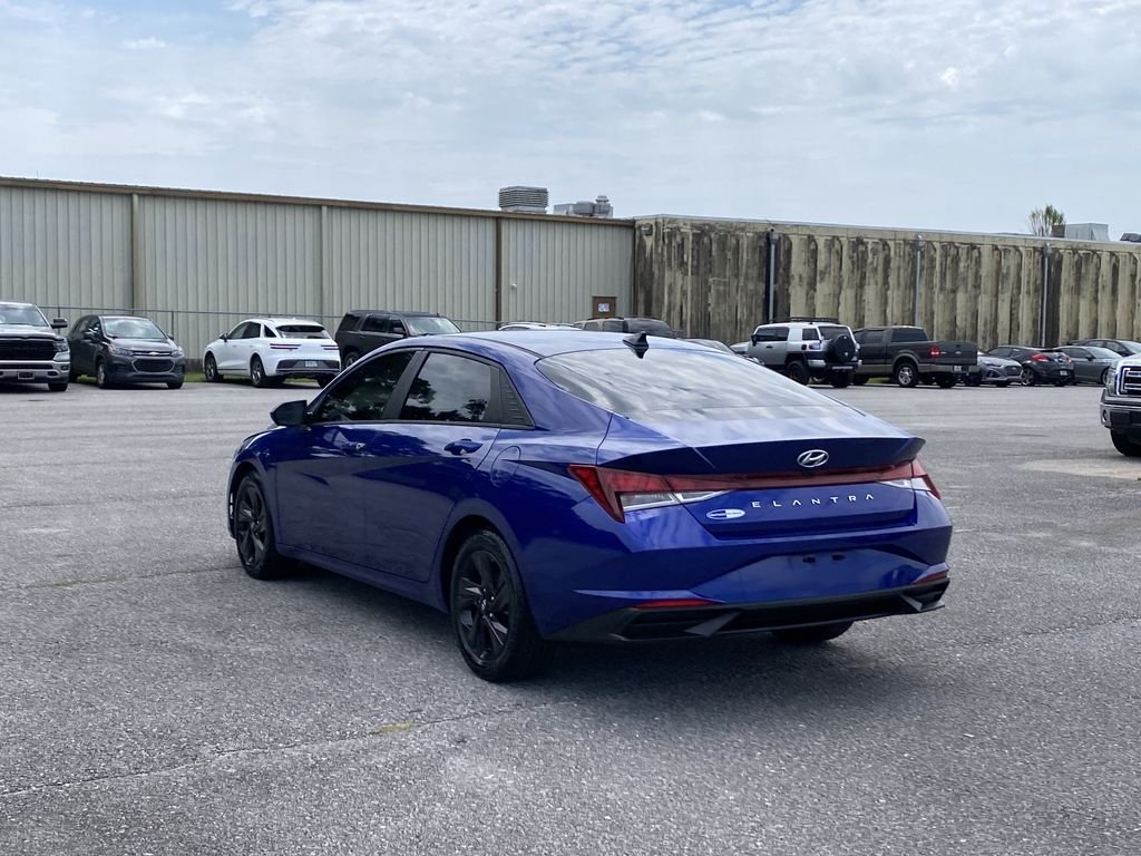 Used 2021 Intense Blue Hyundai SEL image 6