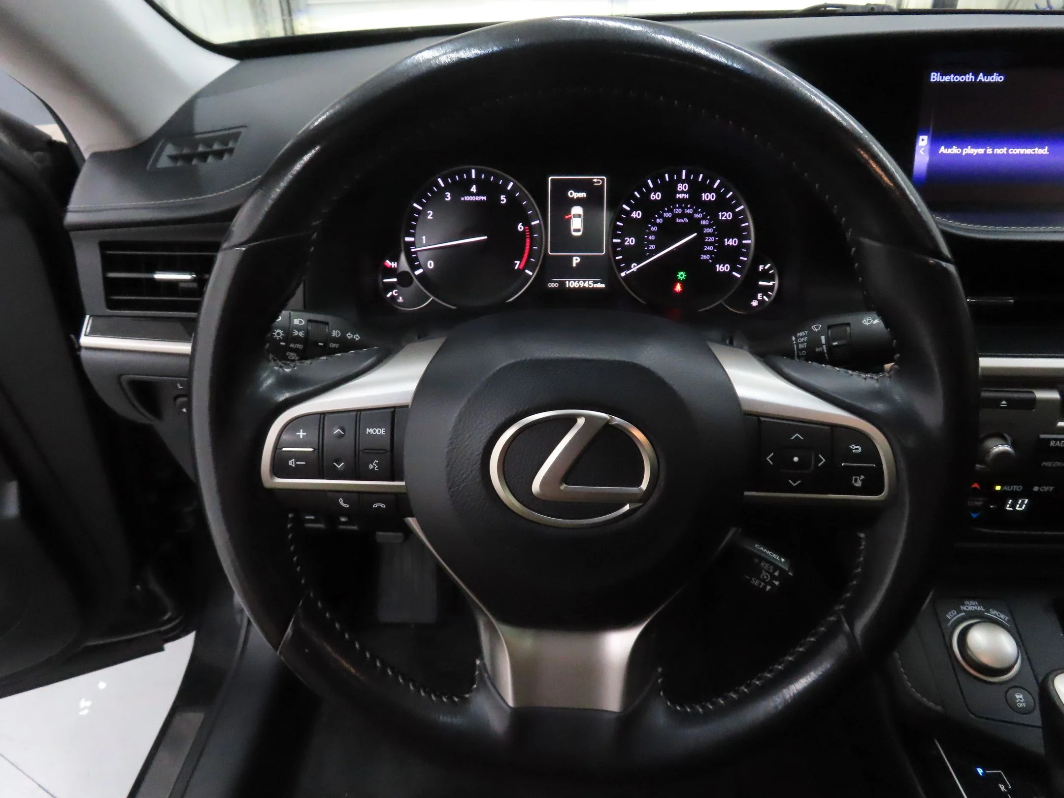 Used 2016  Lexus 350 image 15
