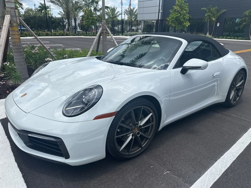 2022 Porsche 911 Carrera Cabriolet's photo