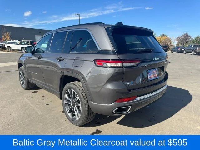 Used 2025 Gray Jeep Overland 4xe image 3