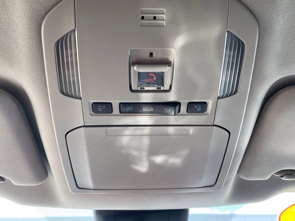 Used 2023 Black Toyota L image 24