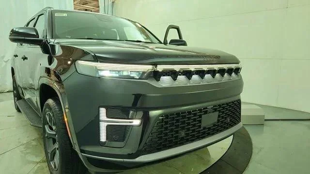 New 2026 High Gloss Black Exterior Paint Jeep Grand Wagoneer image 14