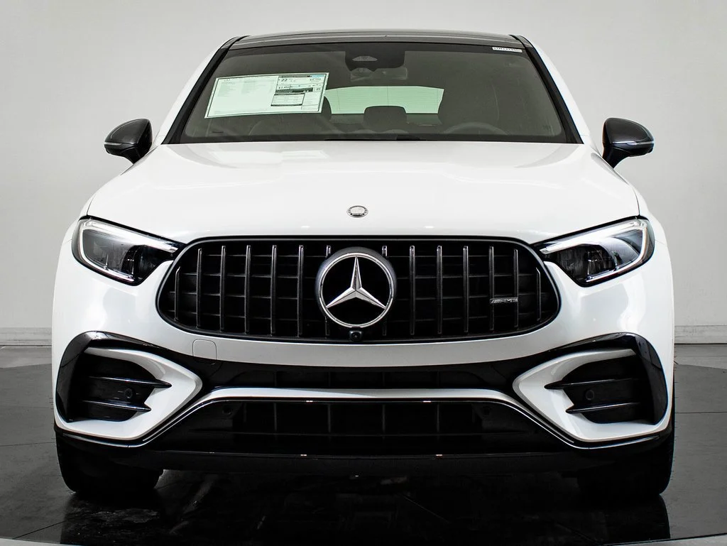 New 2026 Manufaktur Moonlight White Metallic Mercedes-Benz GLC 43 AMG® image 2