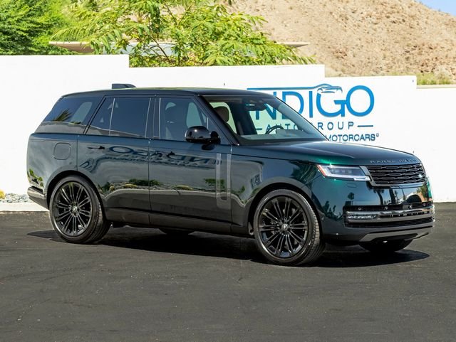 Certified Used 2025 British Racing Green SV Bespoke Ultra Met Gloss Land Rover SE image 4