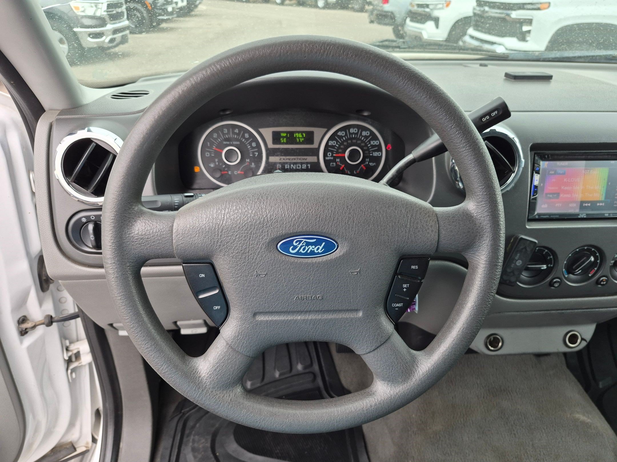 Used 2006 White Ford XLS image 16