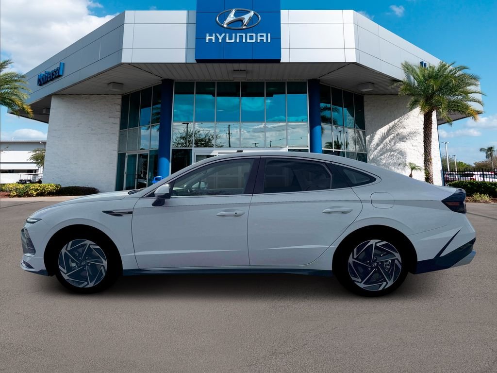New 2026 White Hyundai SEL Sport image 22