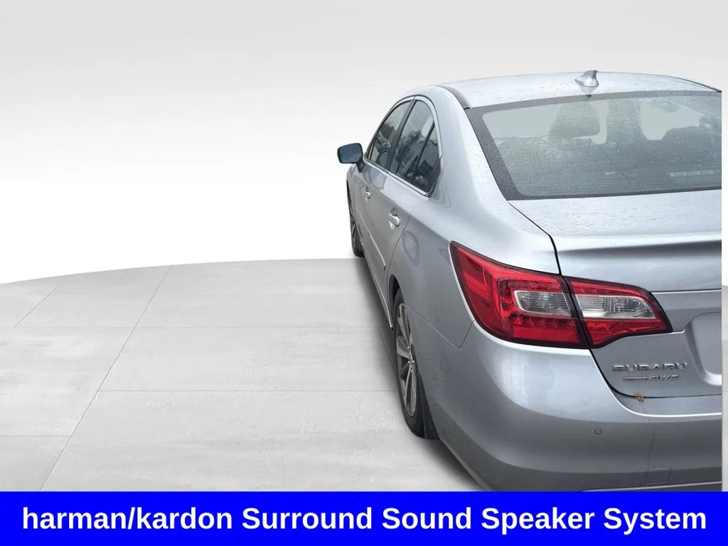 Used 2017 Silver Subaru 2.5i image 4