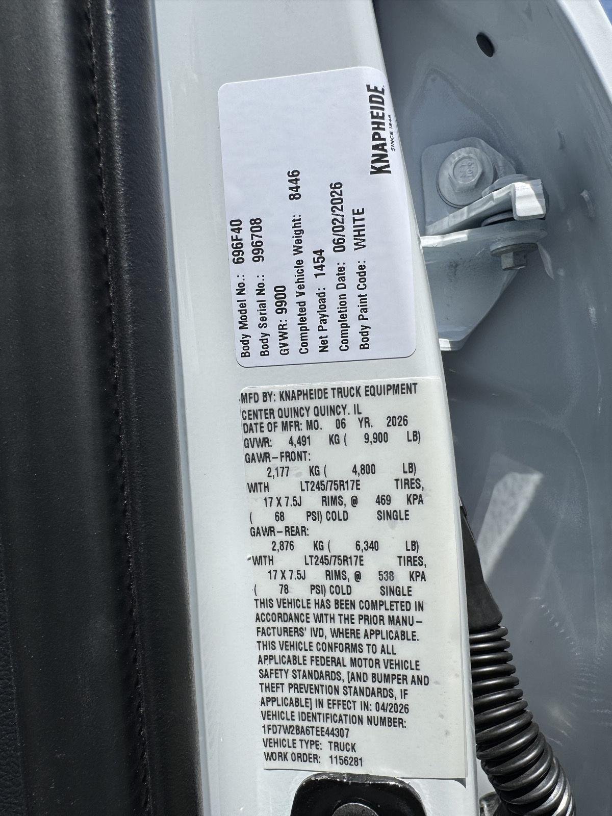 New 2026 Oxford White Ford XL image 18