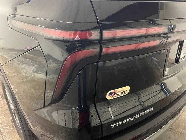 Used 2025 Mosaic Black Metallic Chevrolet LT image 7