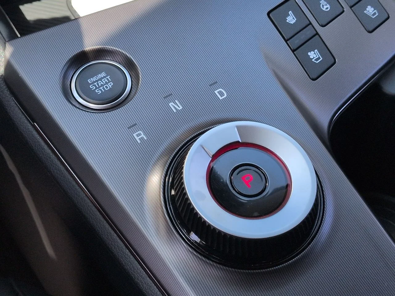New 2026 Snow White Pearl Kia SX Prestige image 16