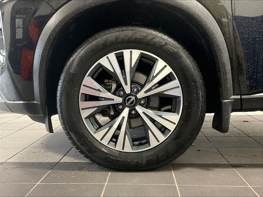 Used 2023 Black Nissan SV image 7
