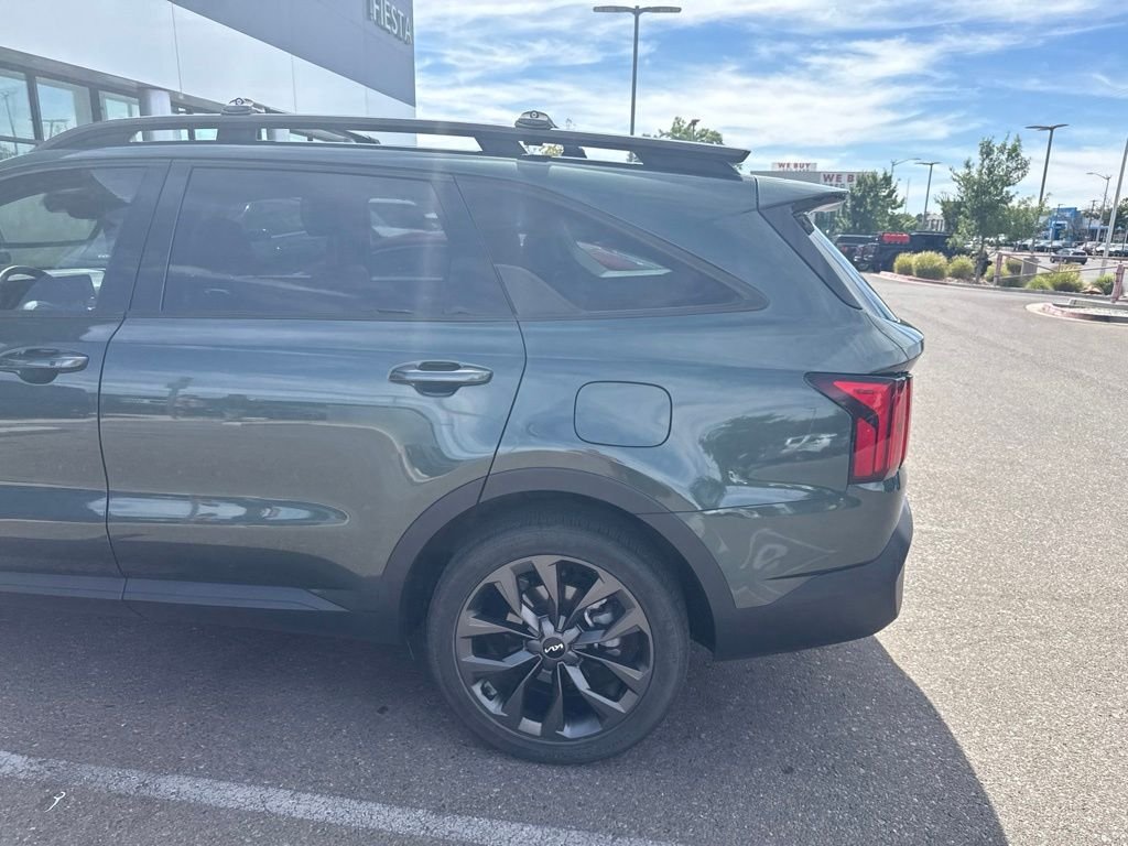 Used 2023 Green Kia X-Line SX Prestige image 11