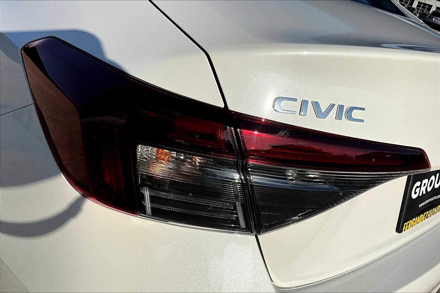 New 2026 Platinum White Pearl Honda LX image 14