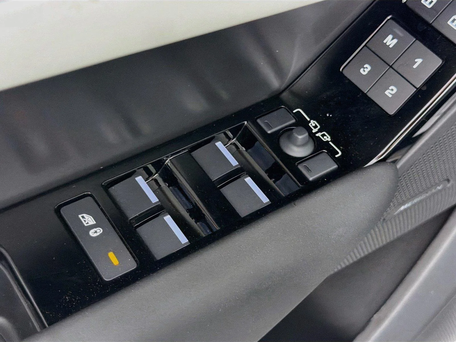 2026 Land Rover Range Rover Velar S - Photo 18