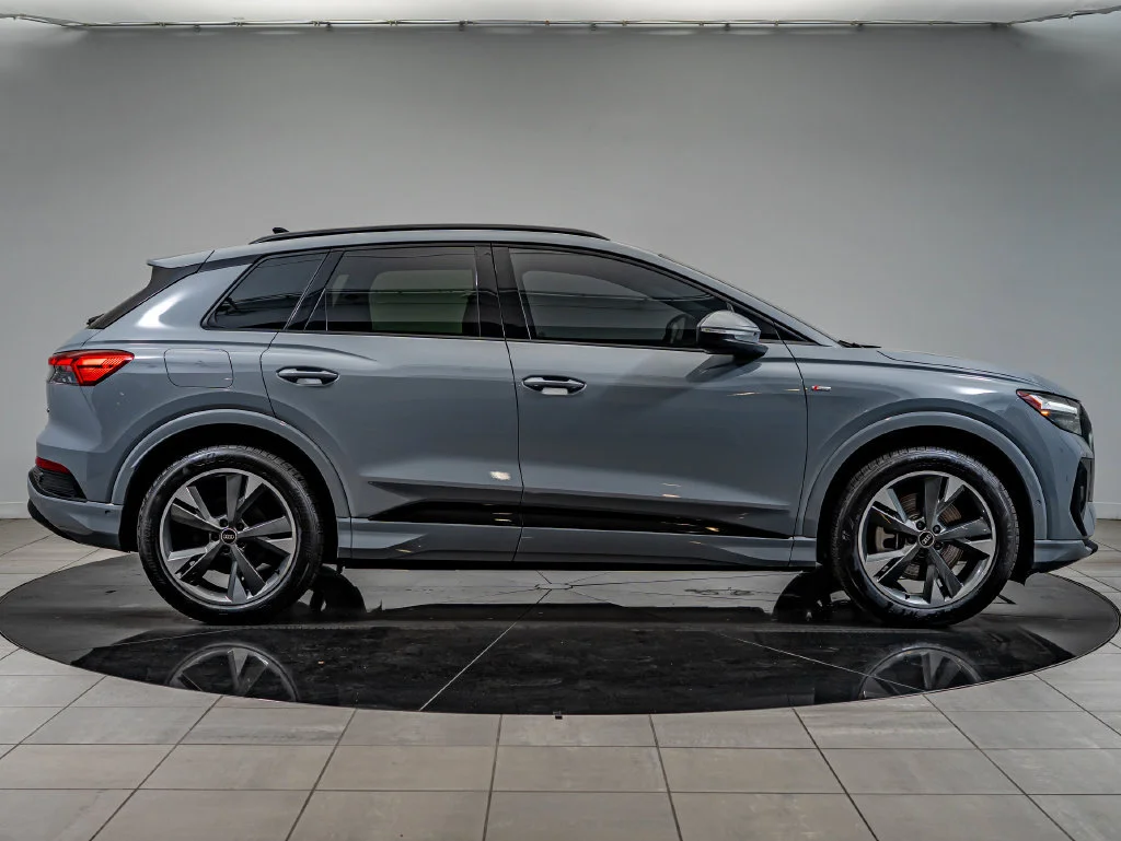 Used 2024 Pebble Audi Premium Plus image 4