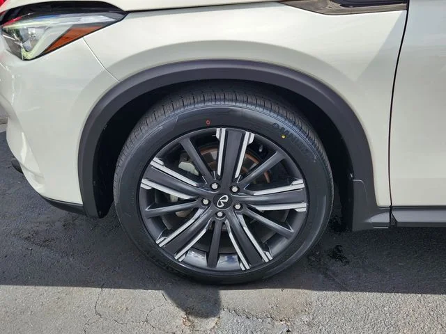 Certified Used 2021 Majestic INFINITI LUXE image 20