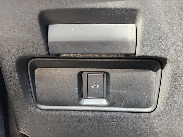 Certified Used 2025 White Land Rover S image 21