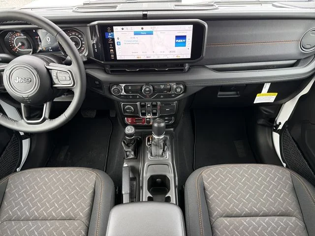 New 2026 Bright White Clear-Coat Exterior Paint Jeep Mojave image 14