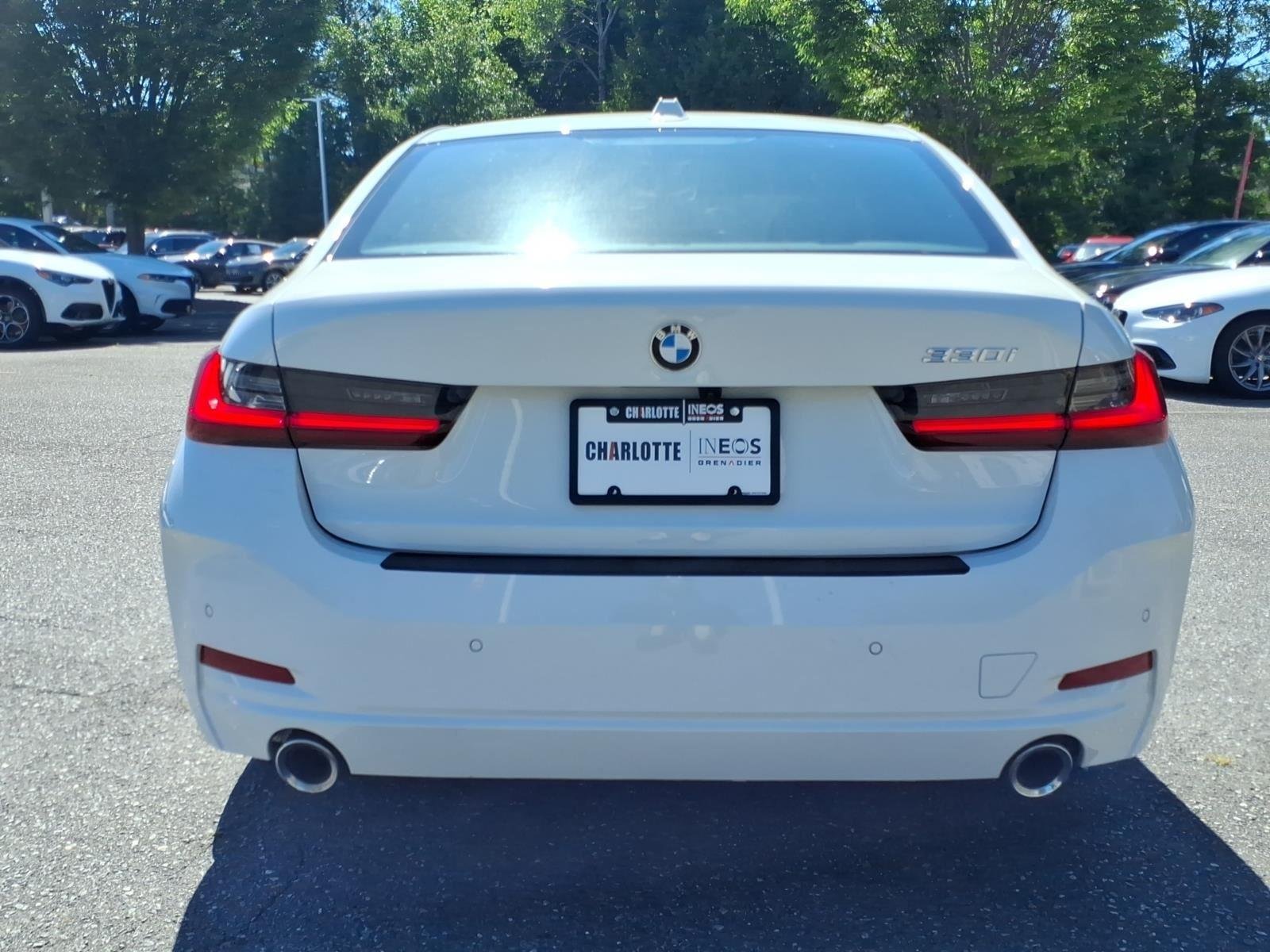 Used 2025 Alpine White BMW 330i image 15