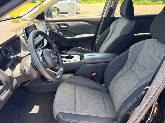2022 Nissan Rogue SV - Photo 12