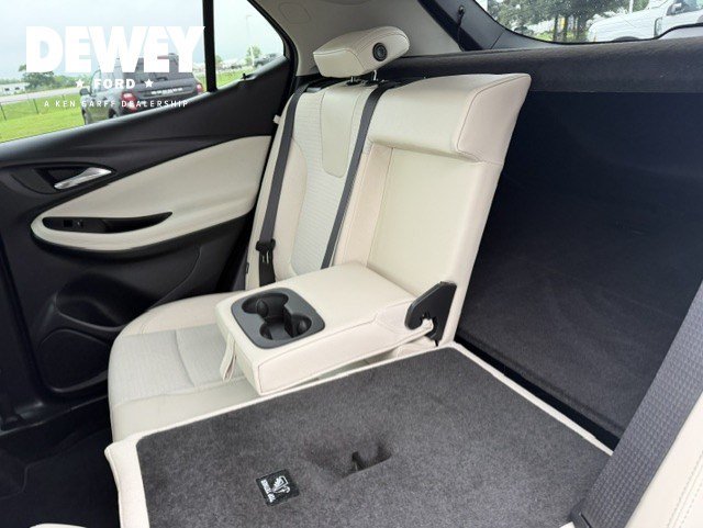 Used 2022 Summit White Buick Select image 26