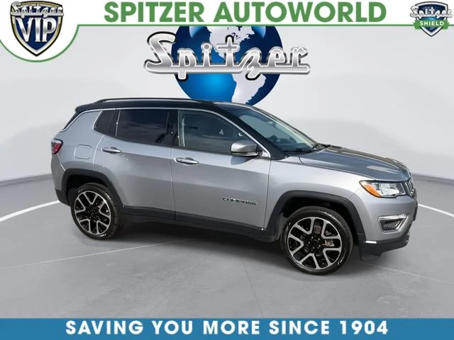 Used 2019 Silver Jeep Limited image 10