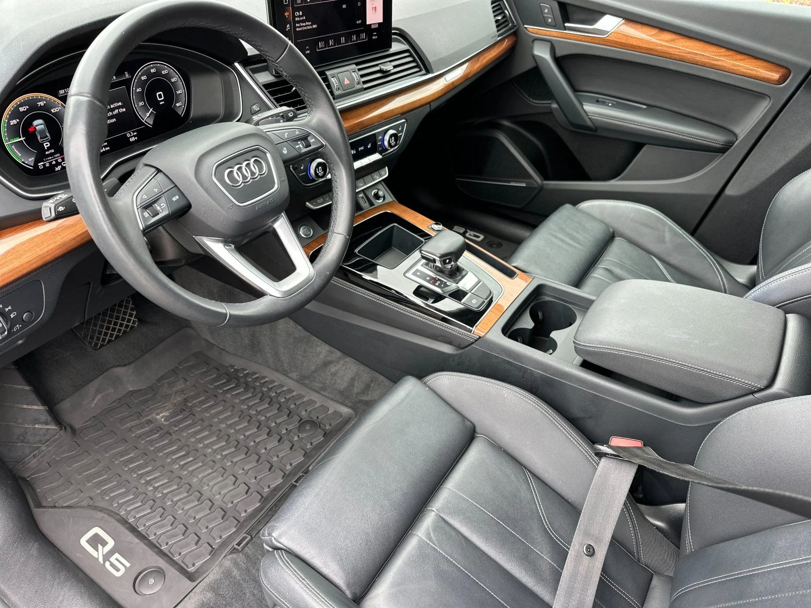 Used 2023 White Audi 55 Premium image 9