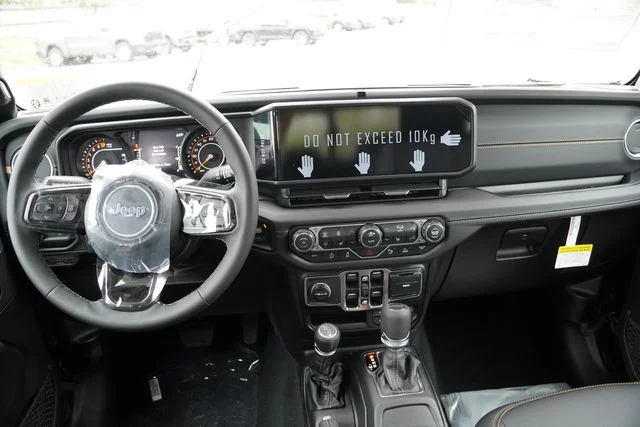 New 2026 Black Clear-Coat Exterior Paint Jeep Sahara image 12