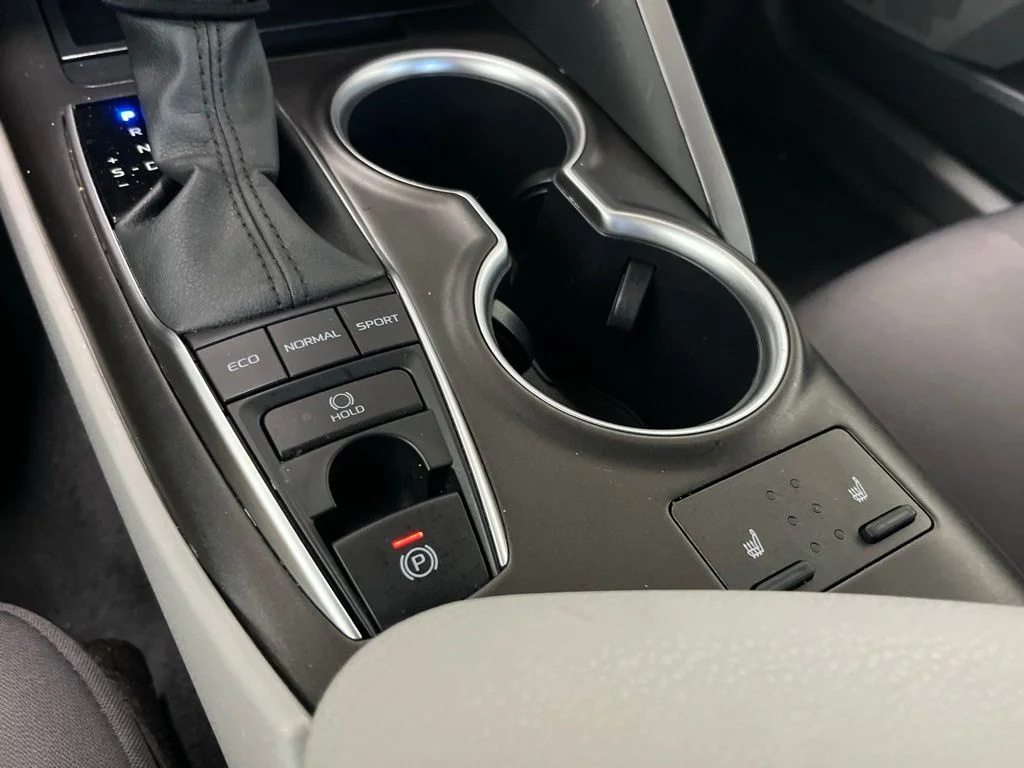 Used 2024 White Toyota LE image 15
