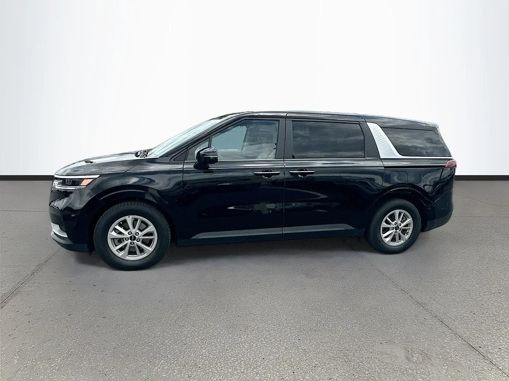 Certified Used 2024 Black Kia LX image 4