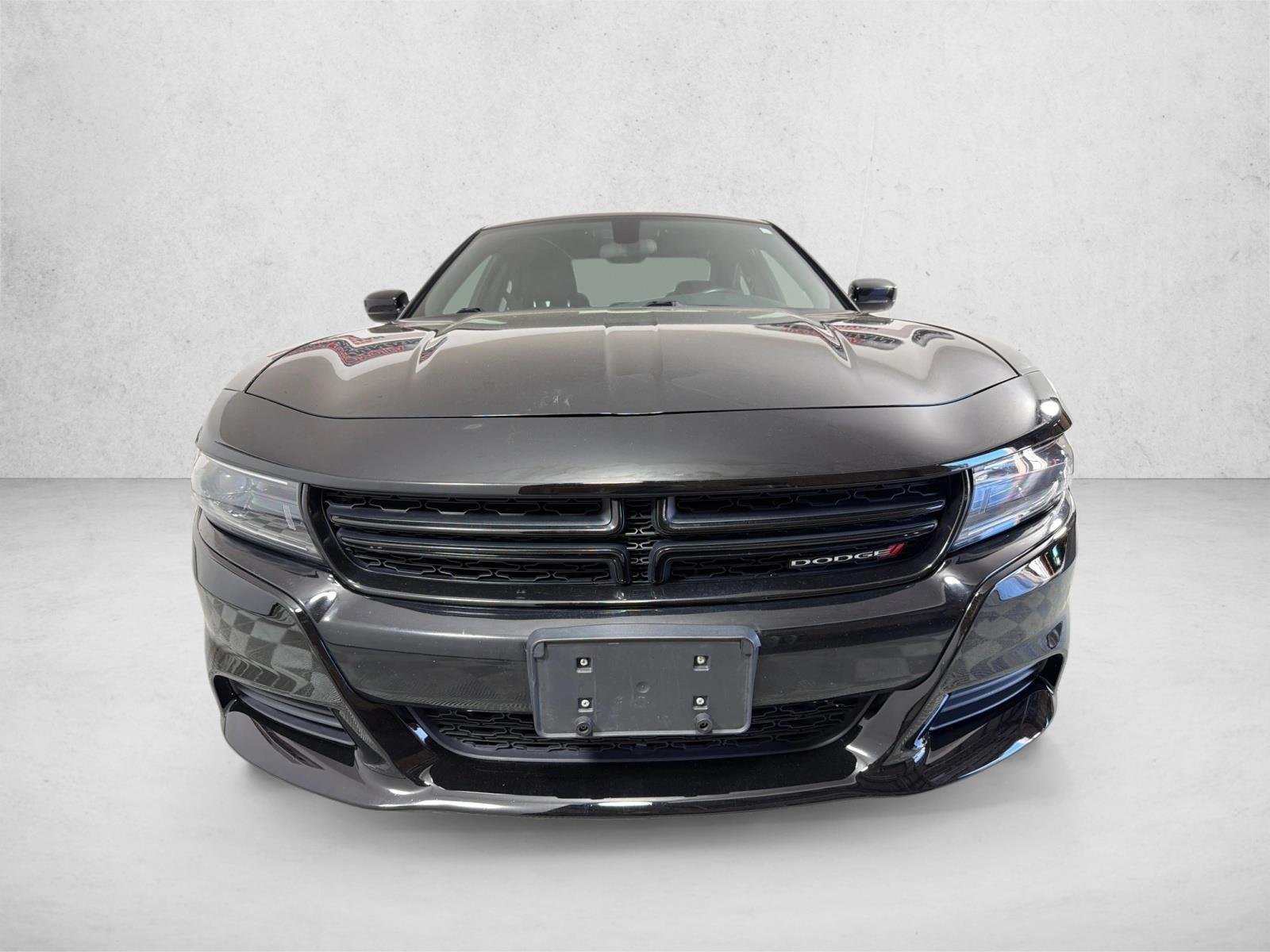 Used 2023 Pitch Black Clearcoat Dodge SXT image 8