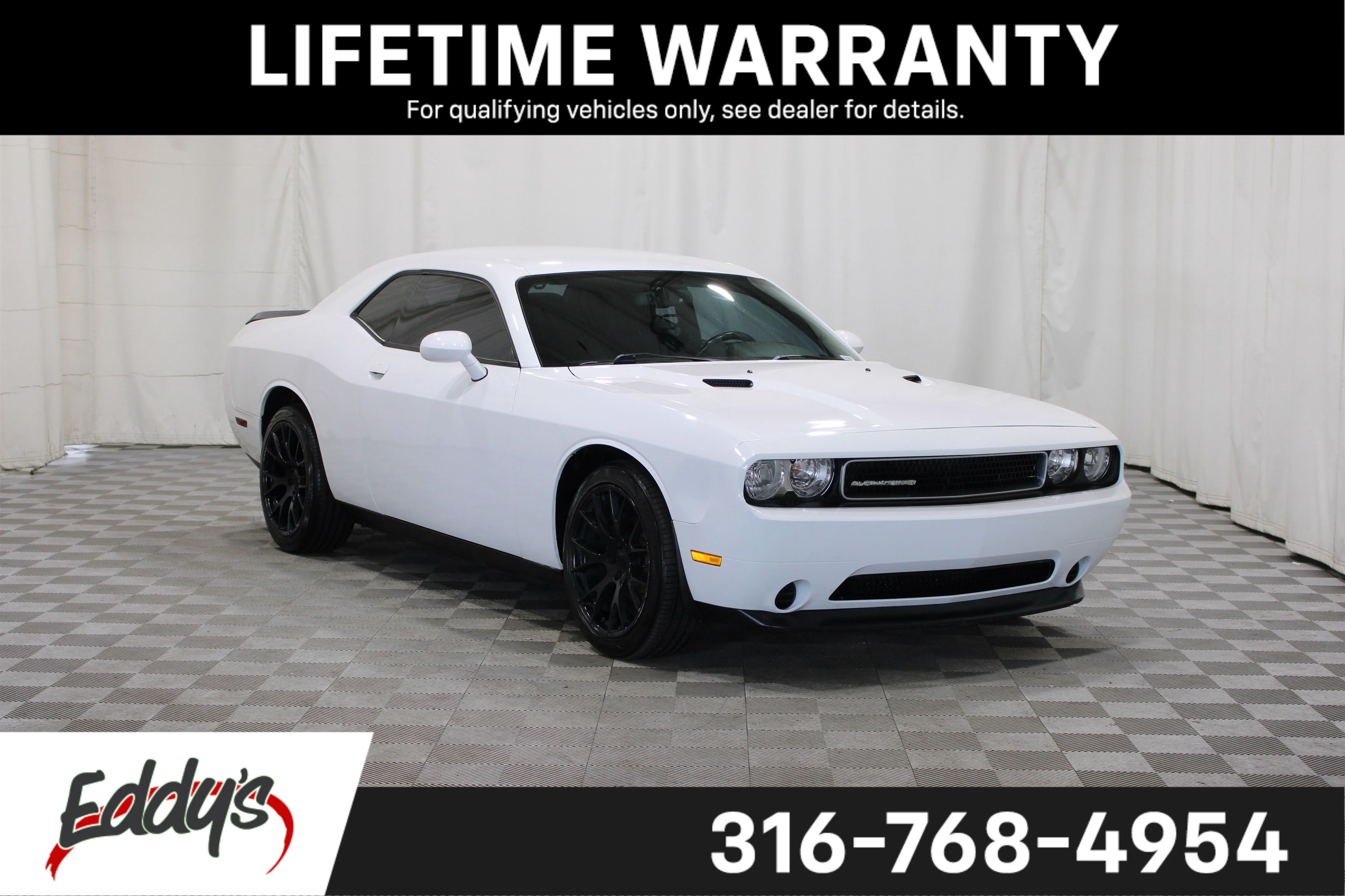 2014 Dodge Challenger SXT's photo