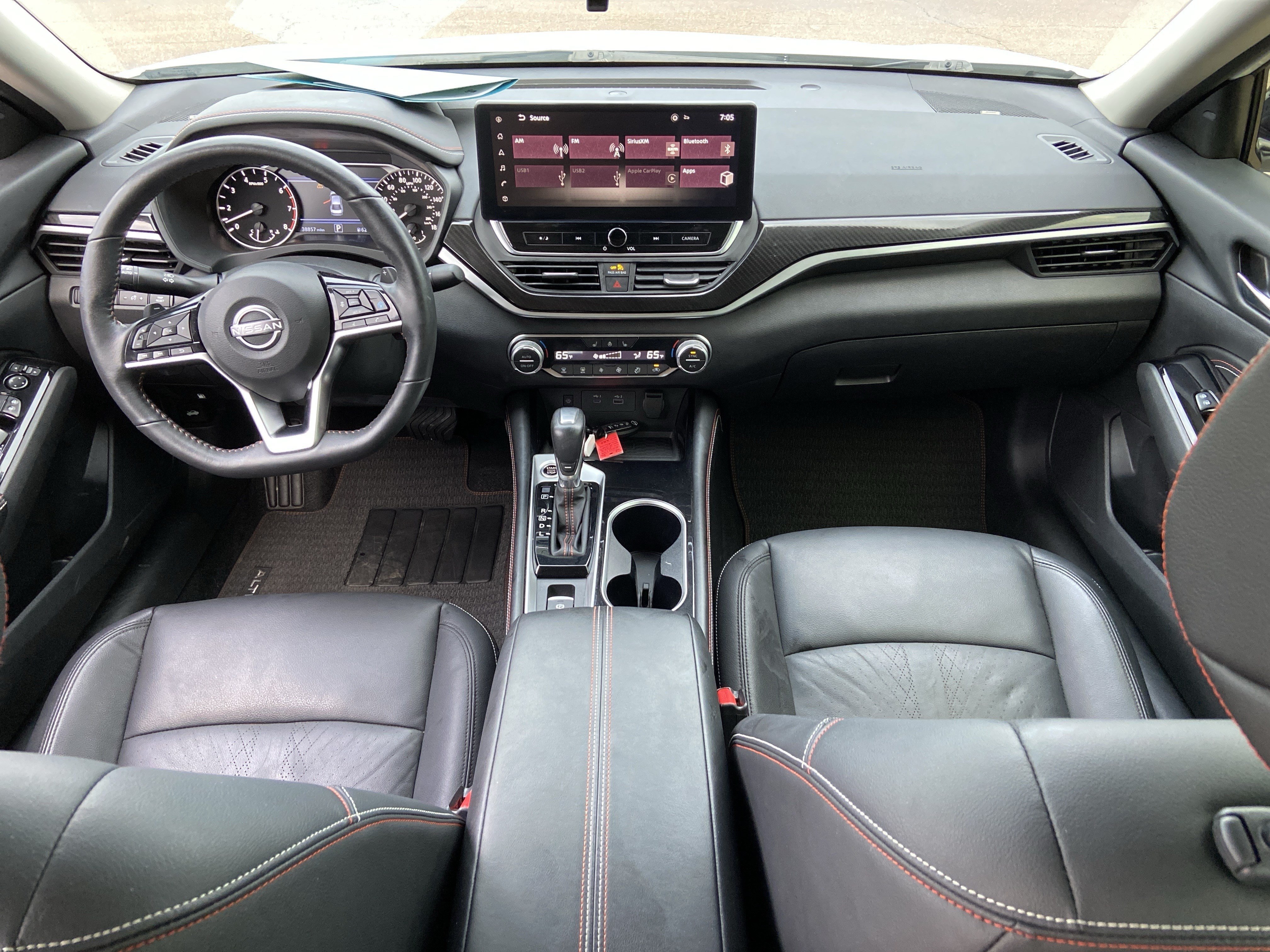 Used 2023 Pearl White Tricoat Nissan 2.0 SR image 52