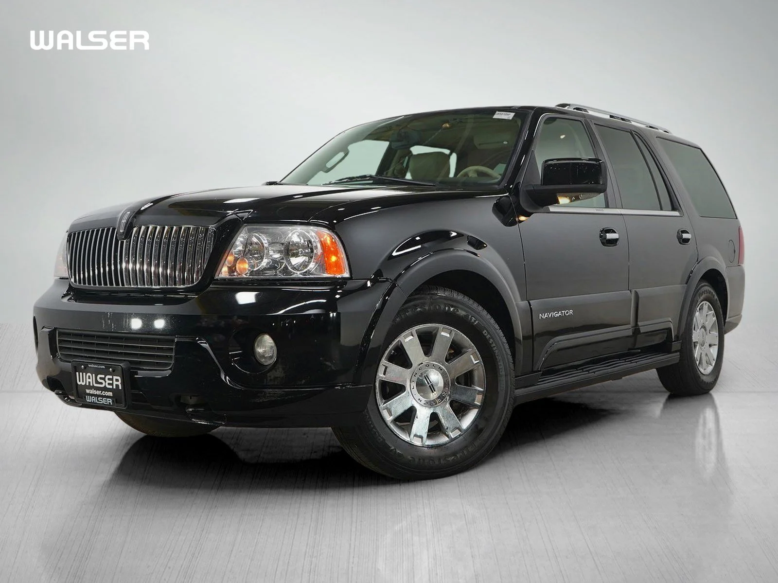 2004 Lincoln Navigator Luxury 4x4's photo