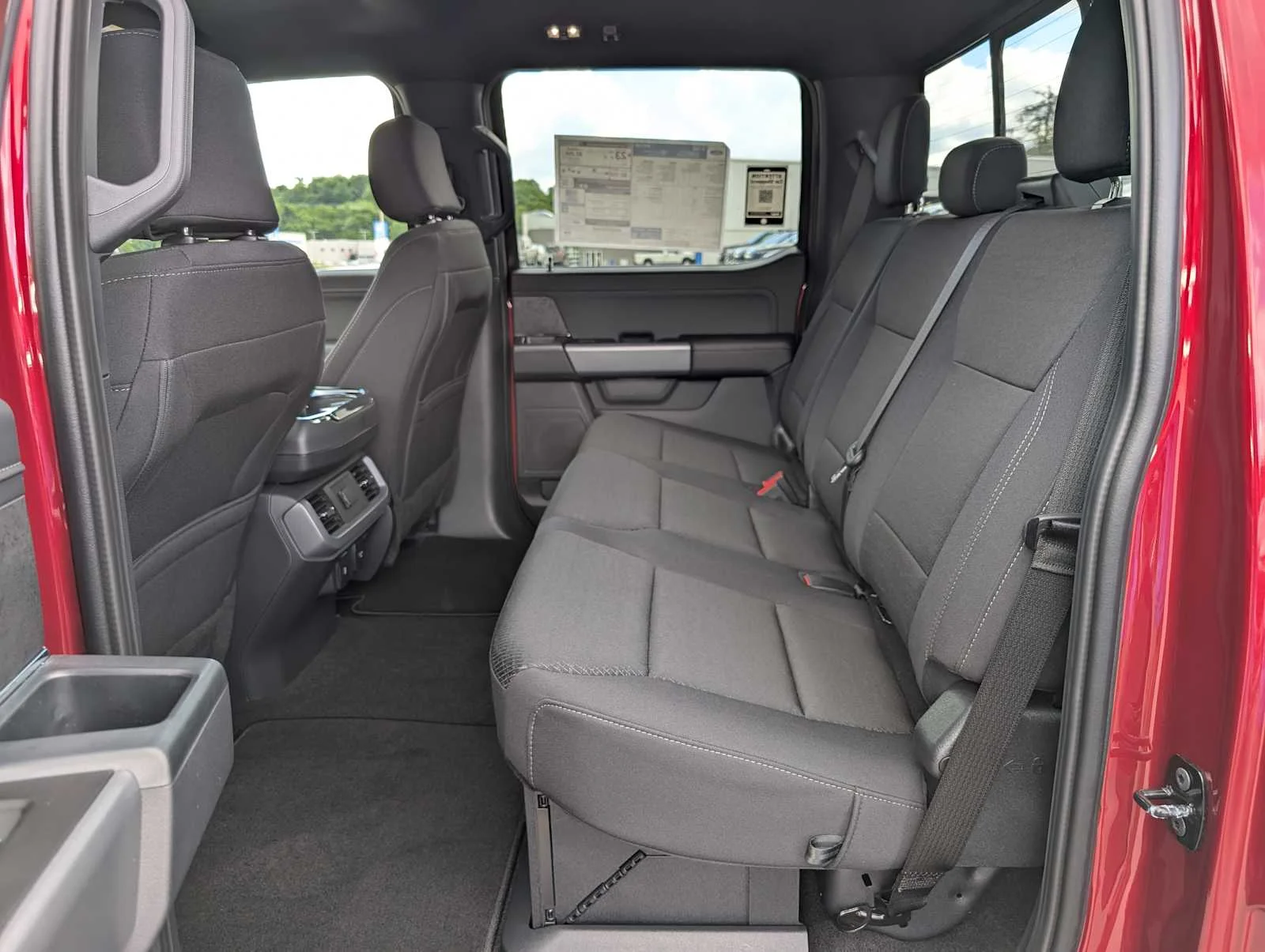 New 2026 Ruby Red Metallic Tinted Clearcoat Ford XLT image 17
