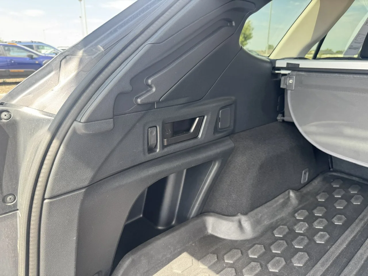 Used 2022 Magnetite Gray Metallic Subaru Premium image 38