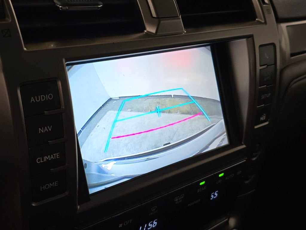 Used 2019  Lexus 460 image 32
