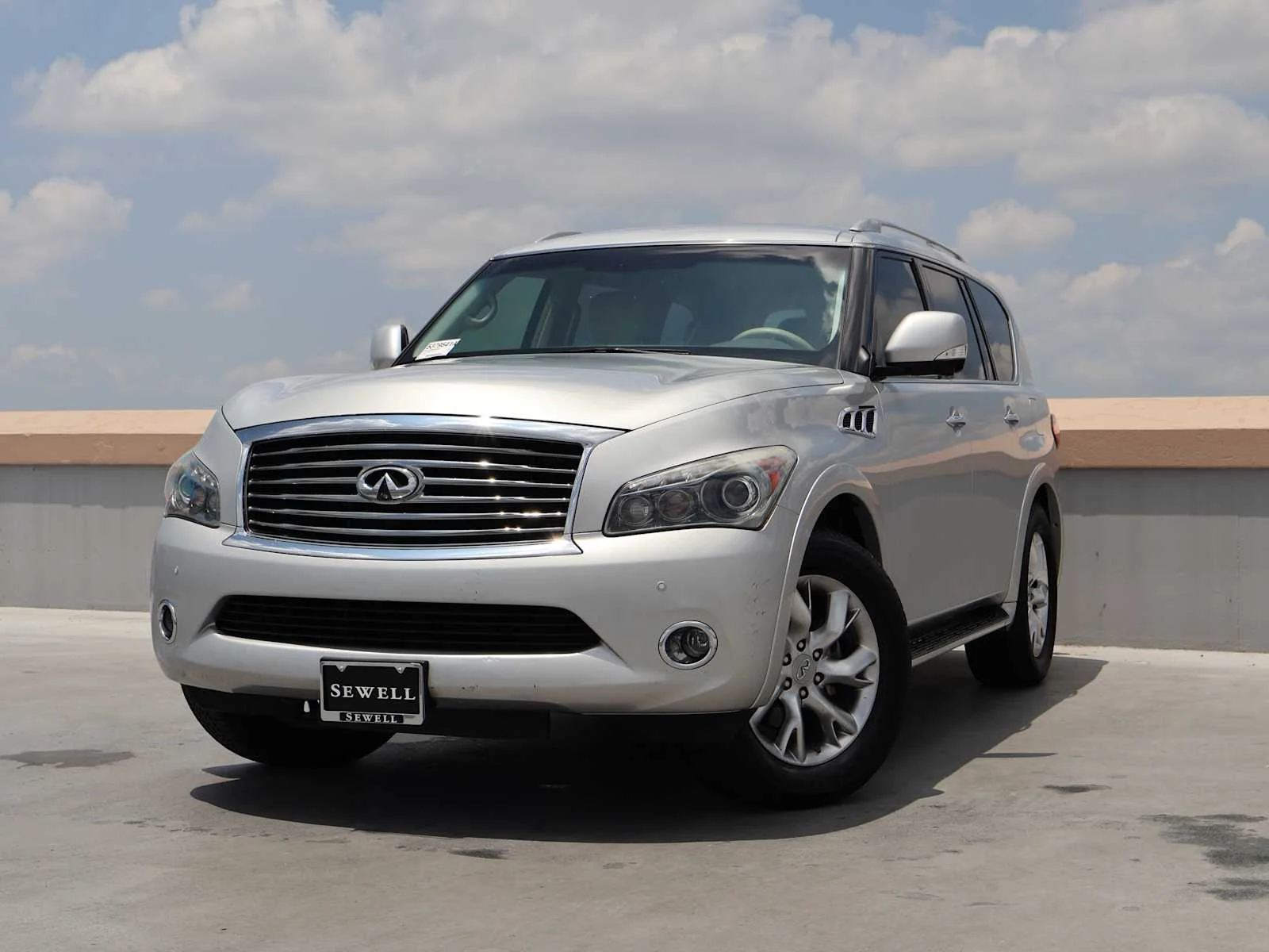 2011 INFINITI QX30 56 2WD's photo