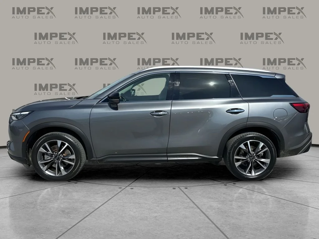 Used 2023 Gray INFINITI LUXE image 2