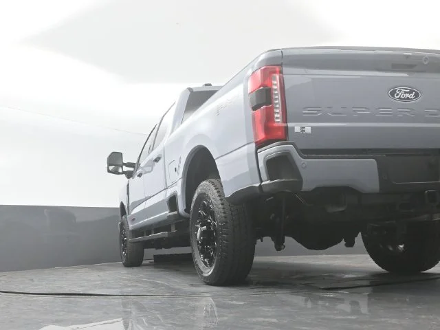 New 2027 Glacier Gray Metallic Tri-Coat Ford F-250® Lariat® image 24