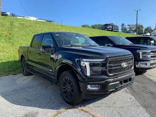Certified Used 2024 Black Ford Lariat image 2