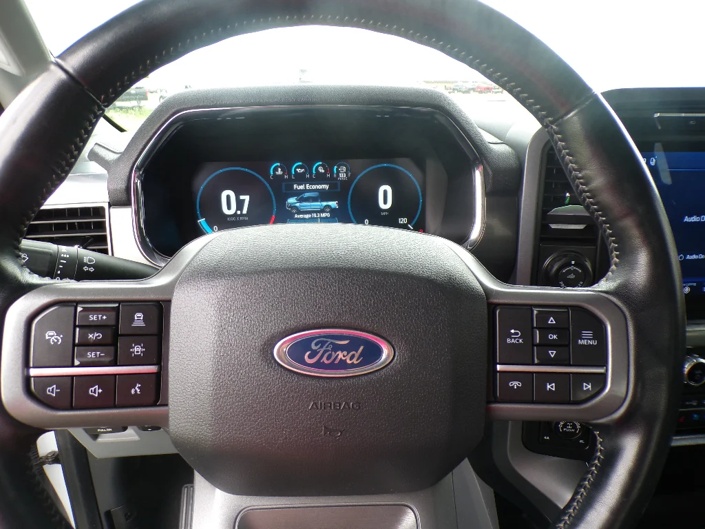 Used 2021 Space White Metallic Ford LARIAT image 19