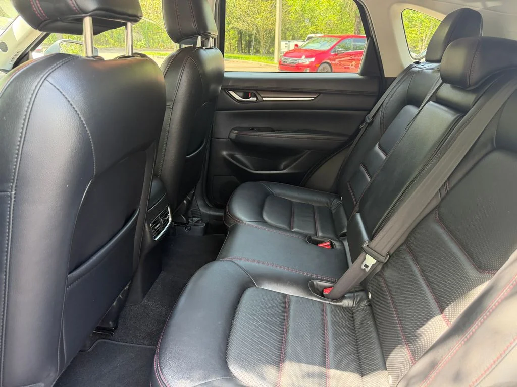 Used 2024 Gray Metallic Mazda 2.5 S Carbon Edition image 10